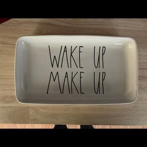 Rae Dunn tray